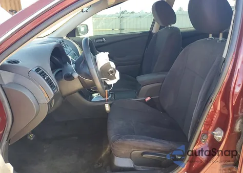 2011 Nissan Altima Base z USA, uszkodzony, nr VIN 1N4AL2AP5BN461497